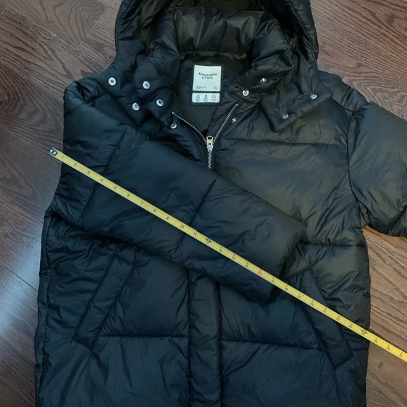 Abercrombie & Fitch puffy jacket - Picture 4 of 5